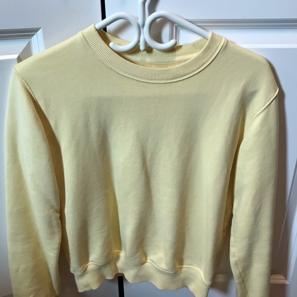 Aritzia sweater - Picture 2 of 3